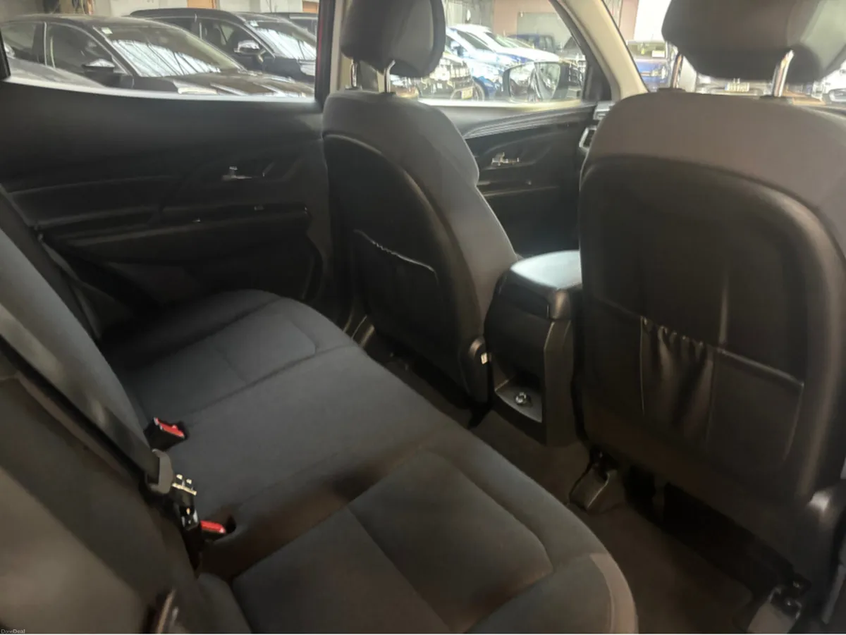 SsangYong Korando EL 1.6 2WD 4DR AUTO - Image 2