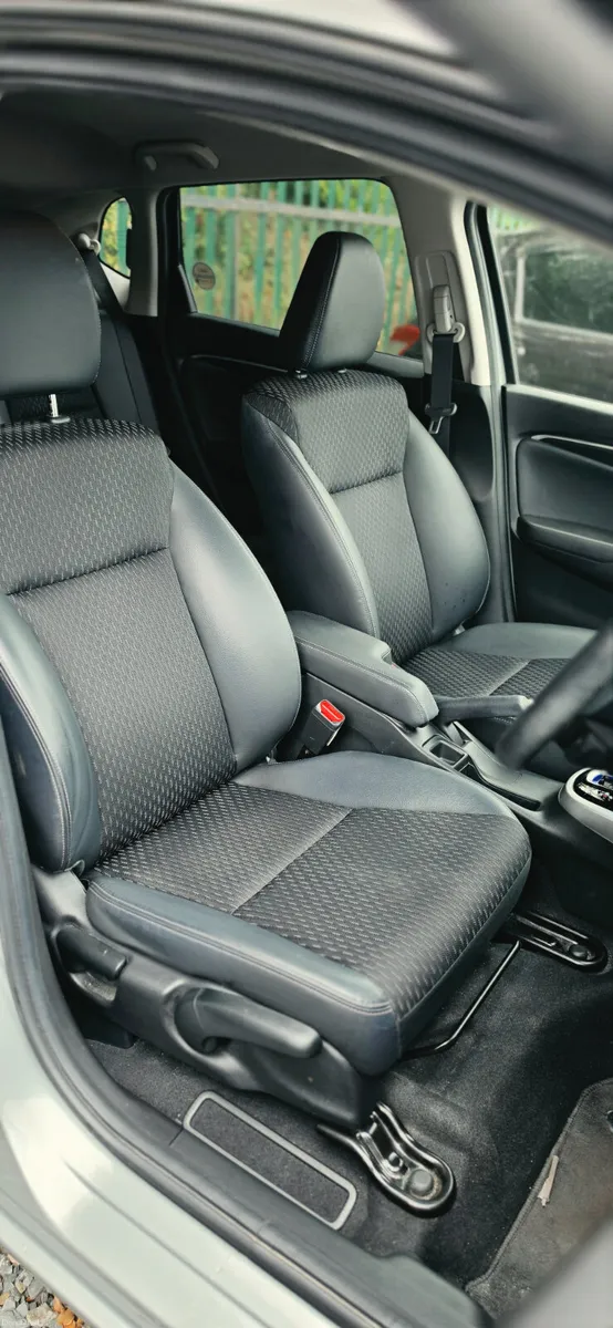 Honda Fit 2014 - Image 6