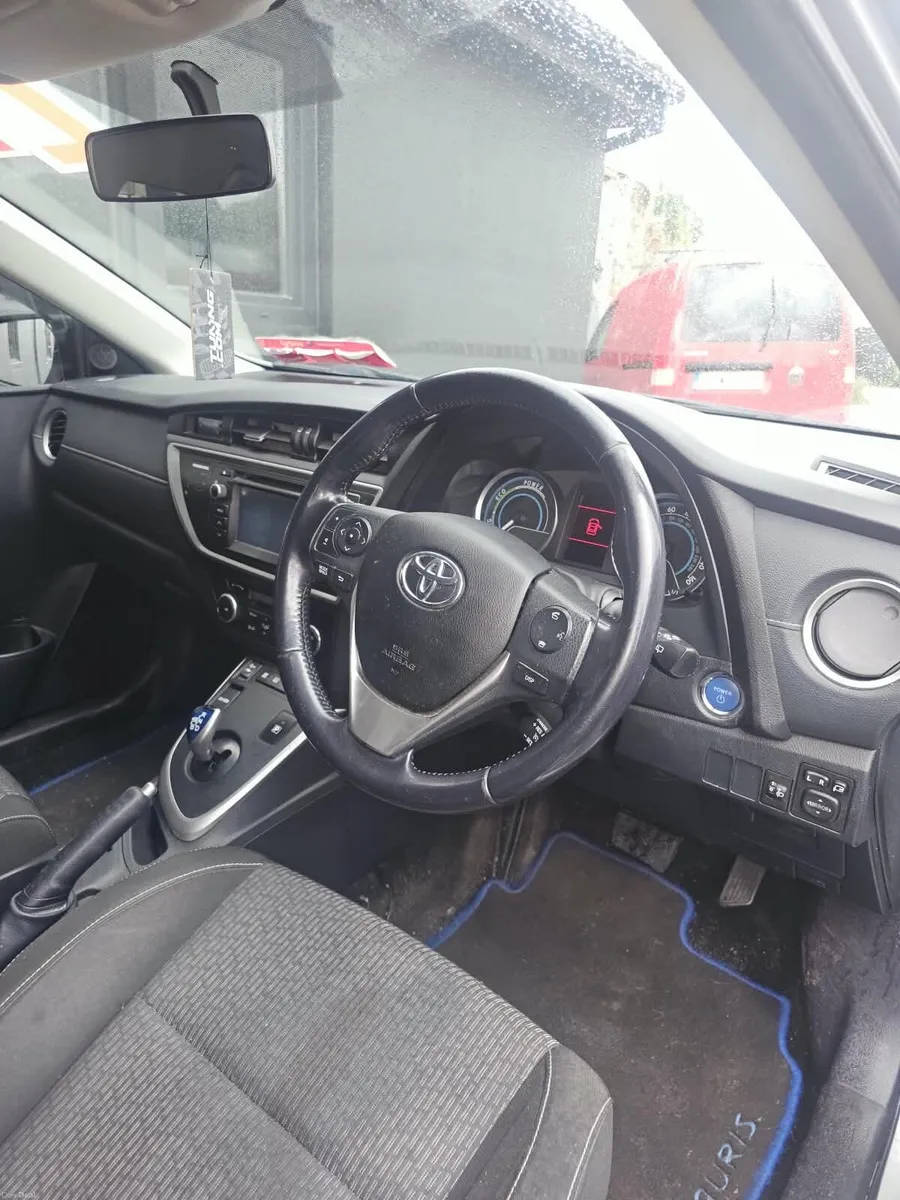 Toyota Auris - Image 3