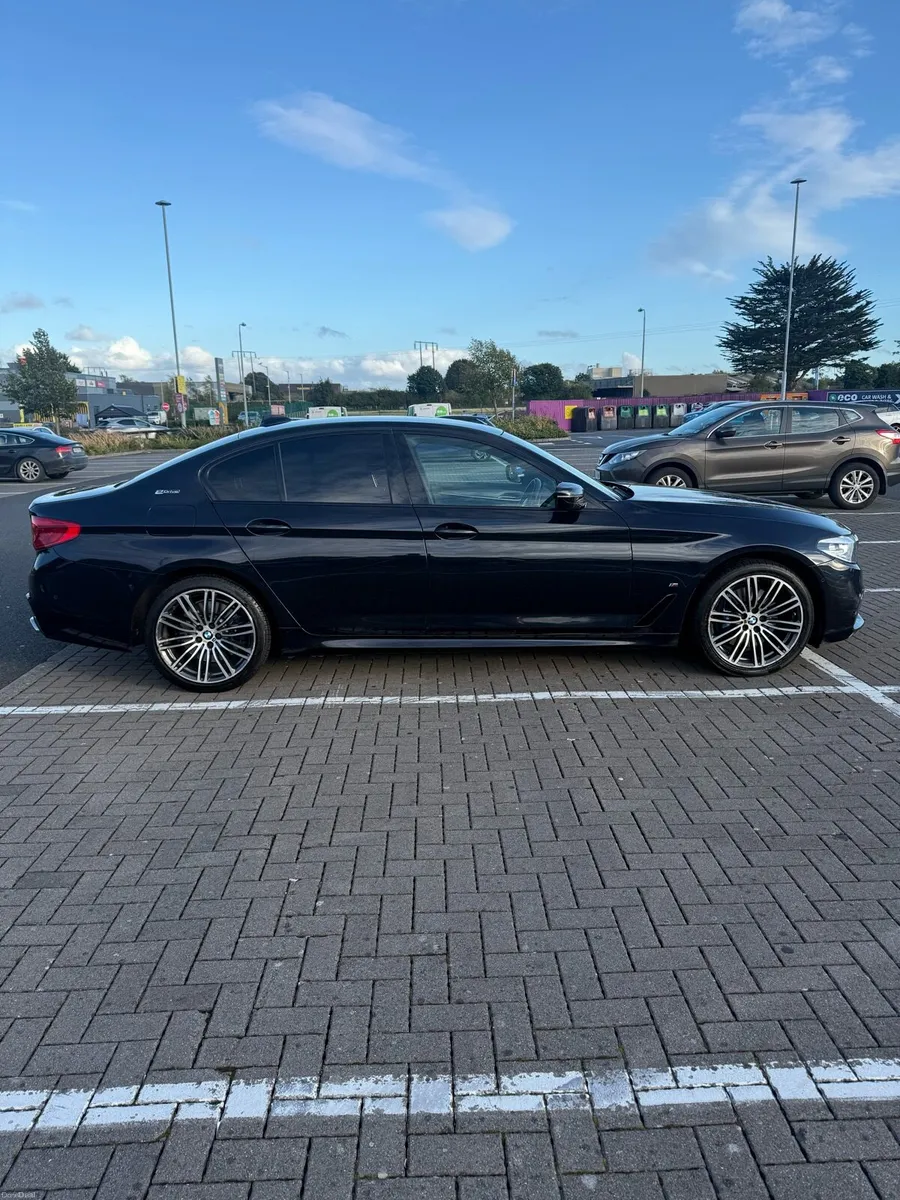 BMW 5 Series - Image 1