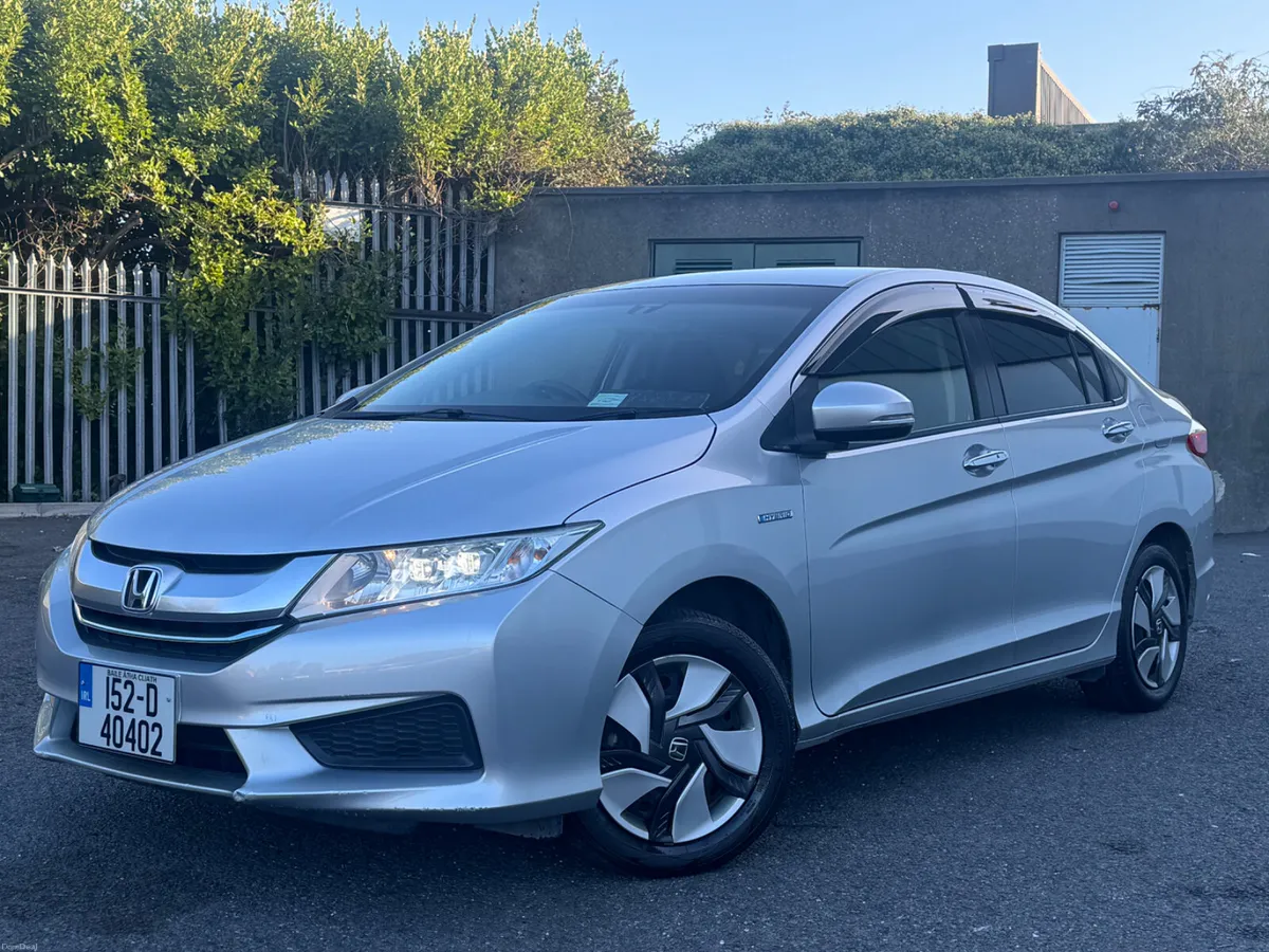 Honda Grace 2015 Automatic Hybrid - Image 2