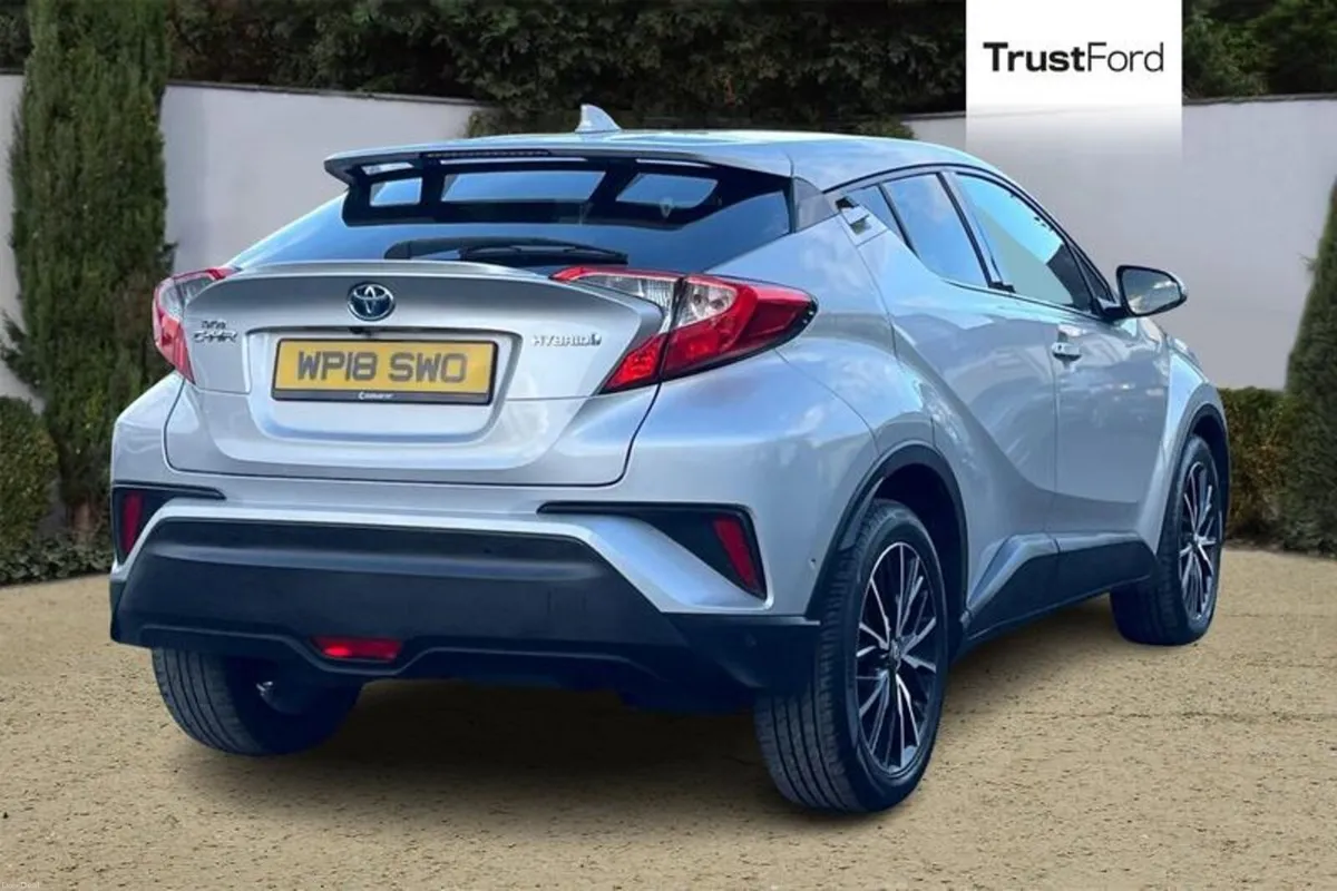 Toyota C-HR 1.8 Hybrid Excel 5dr CVT AUTOMATIC - Image 4