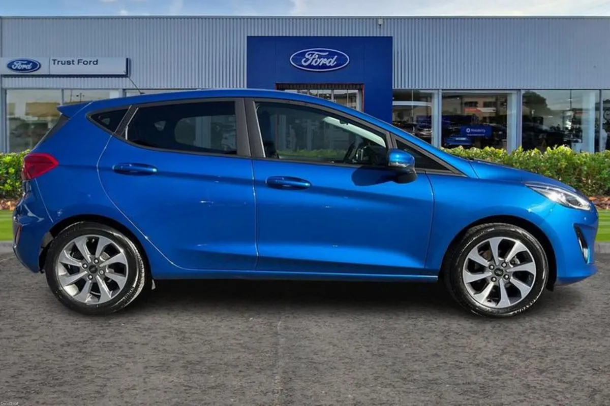 Ford Fiesta 1.1 Trend Navigation 5dr - Image 3