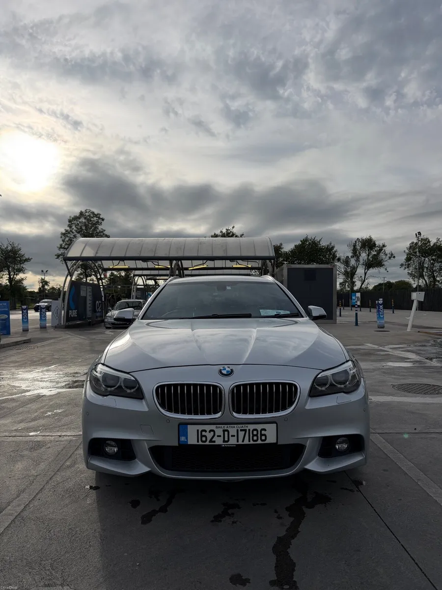 BMW 5-Series M-Sport 520d Touring - Image 2