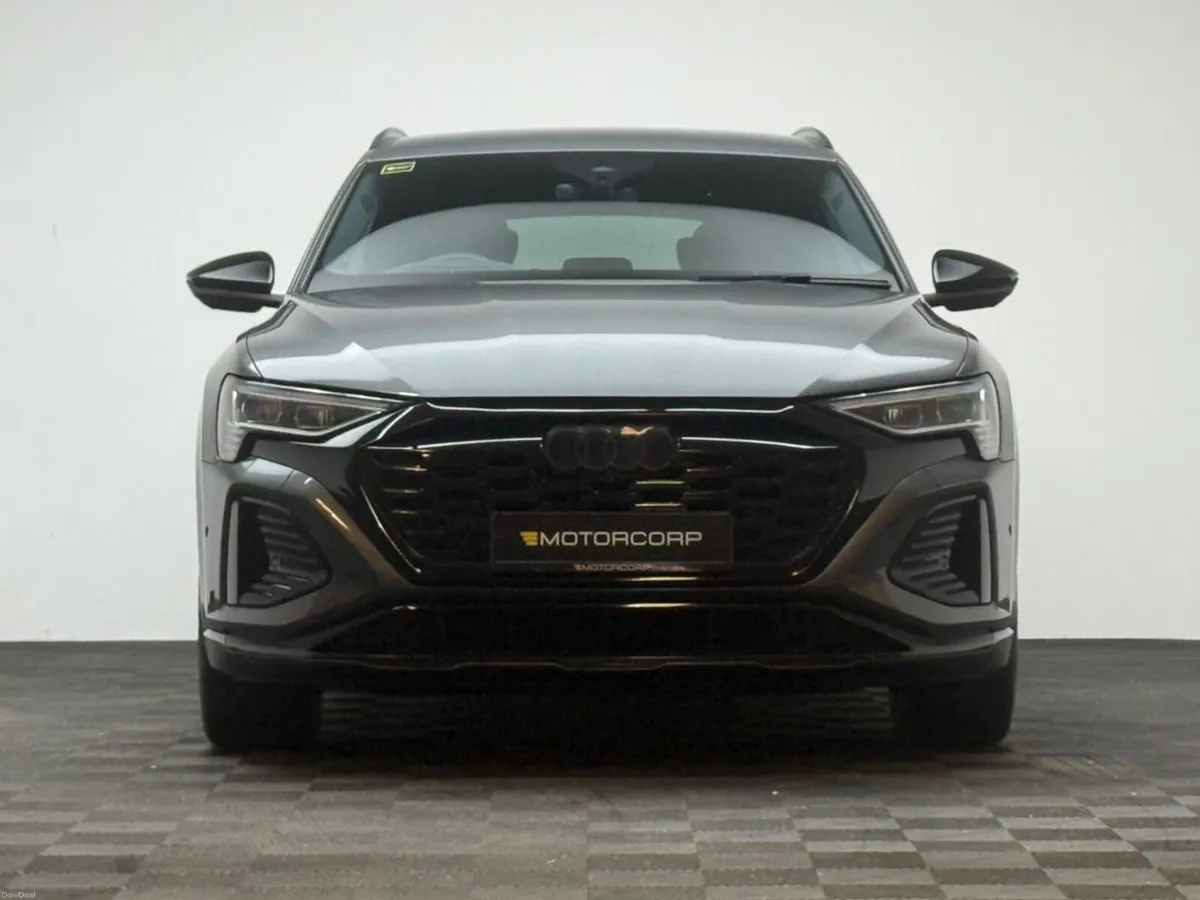 Audi Q8 e-tron 50 BLACK EDITION QUATTRO - Image 2