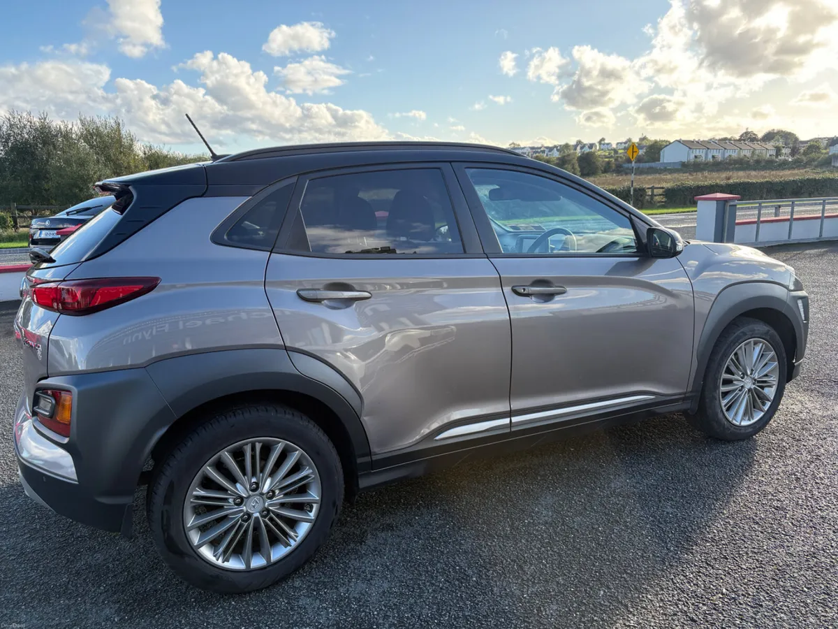 Hyundai KONA EXECUTIVE 1.0L 5DR FSH 2018 - Image 4