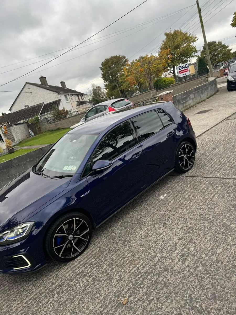Volkswagen Golf 2018 - Image 2