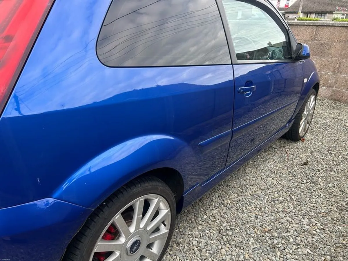 2007 Ford Fiesta - Image 2