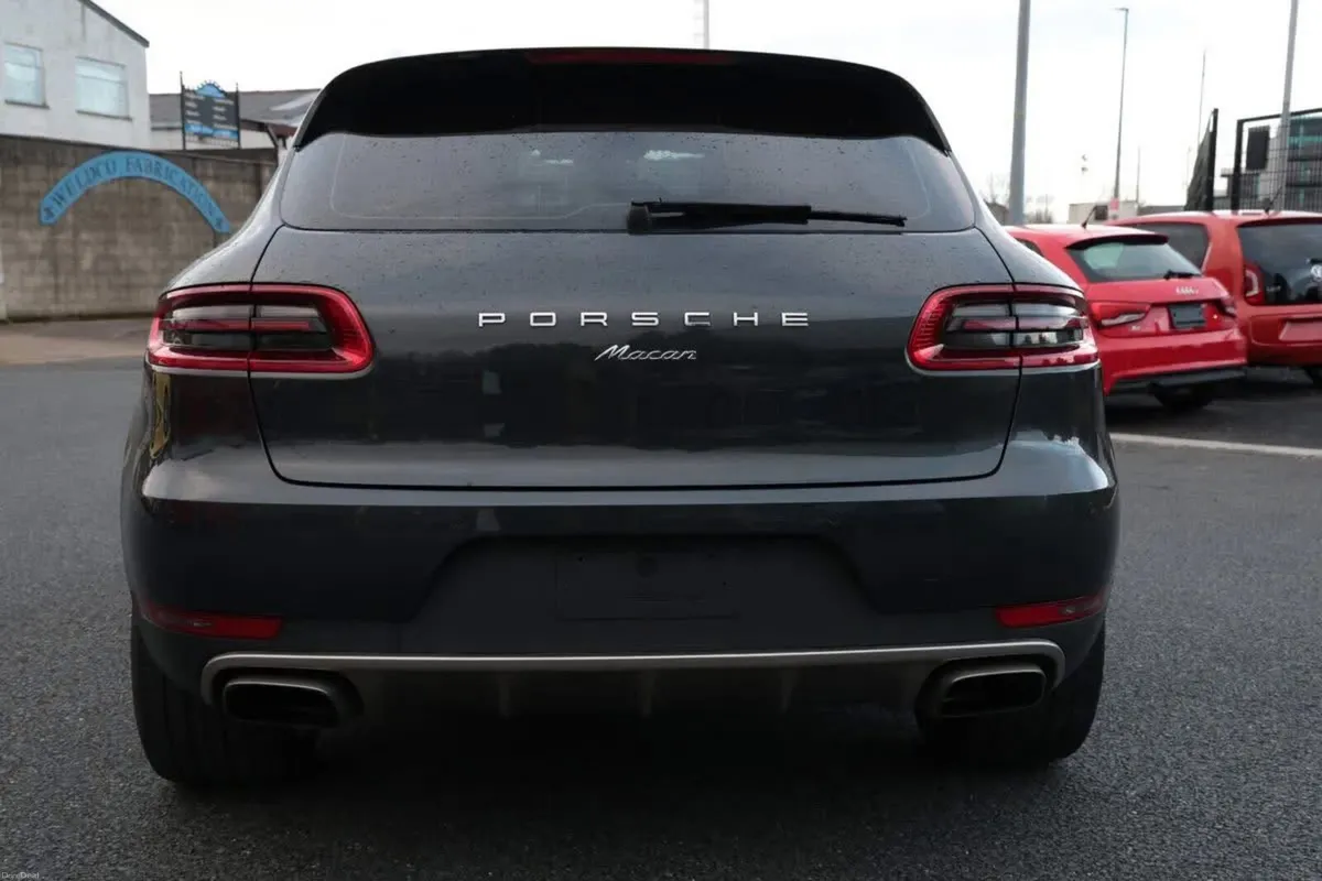 2018 PORSCHE MACAN 2.0, FRESH NCT - Image 3
