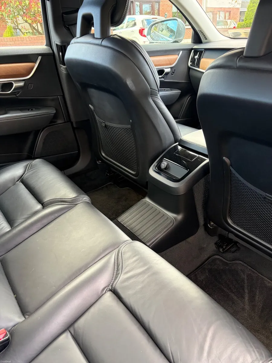Volvo S90 T8 Inscription 2019 - Image 5