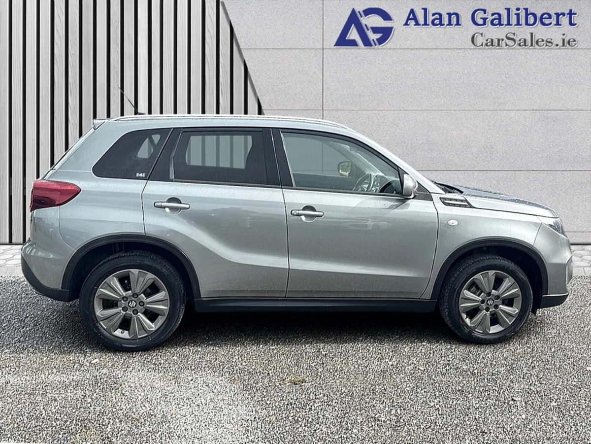 Suzuki Vitara 1.4 BOOSTERJET HYBRID S - Image 3