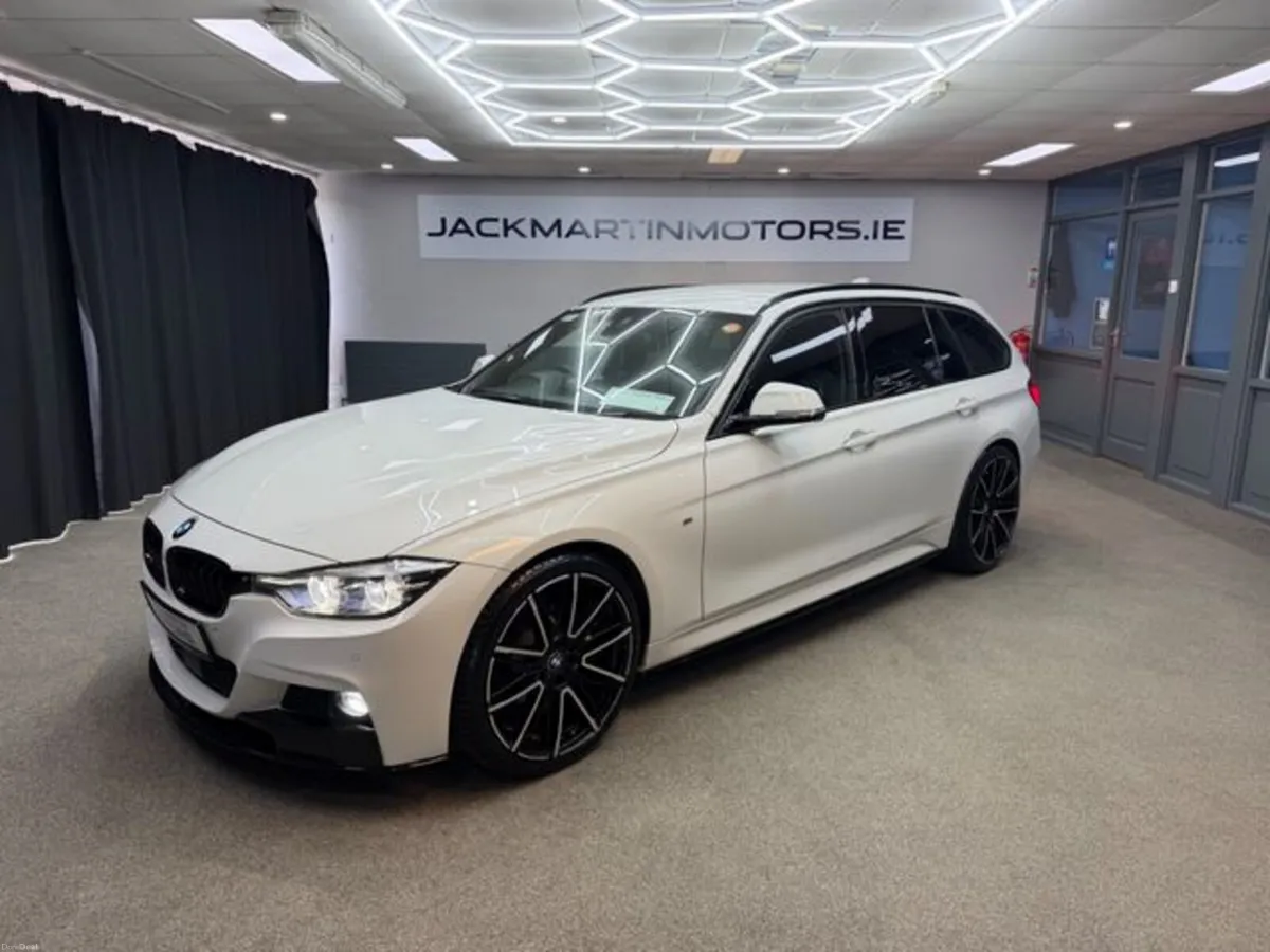 BMW 3-Series 320I Touring M Sport - Image 1
