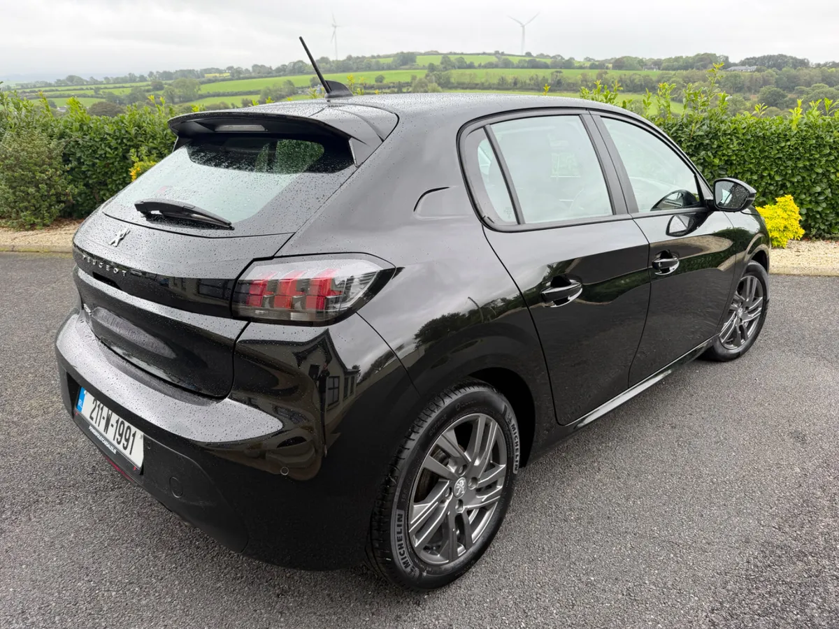 2021 (211) Peugeot 208 1.2 Petrol 5Dr H/B 48KMS - Image 4
