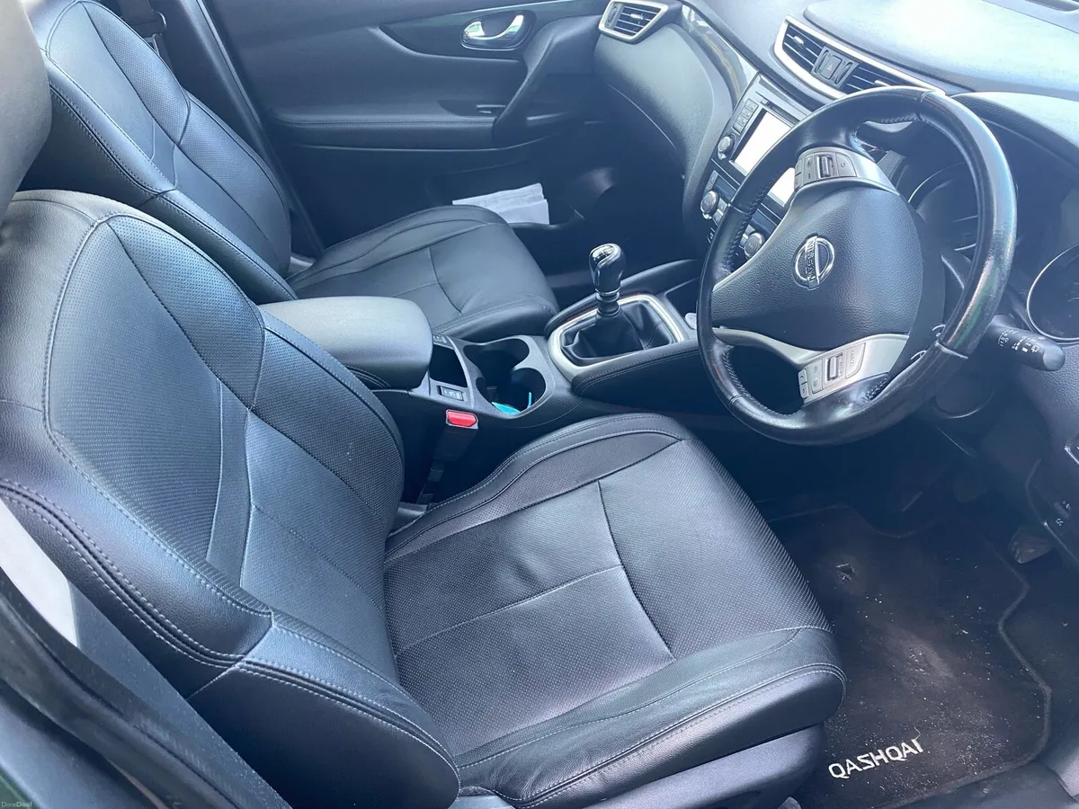 Nissan Qashqai Premium - Image 4