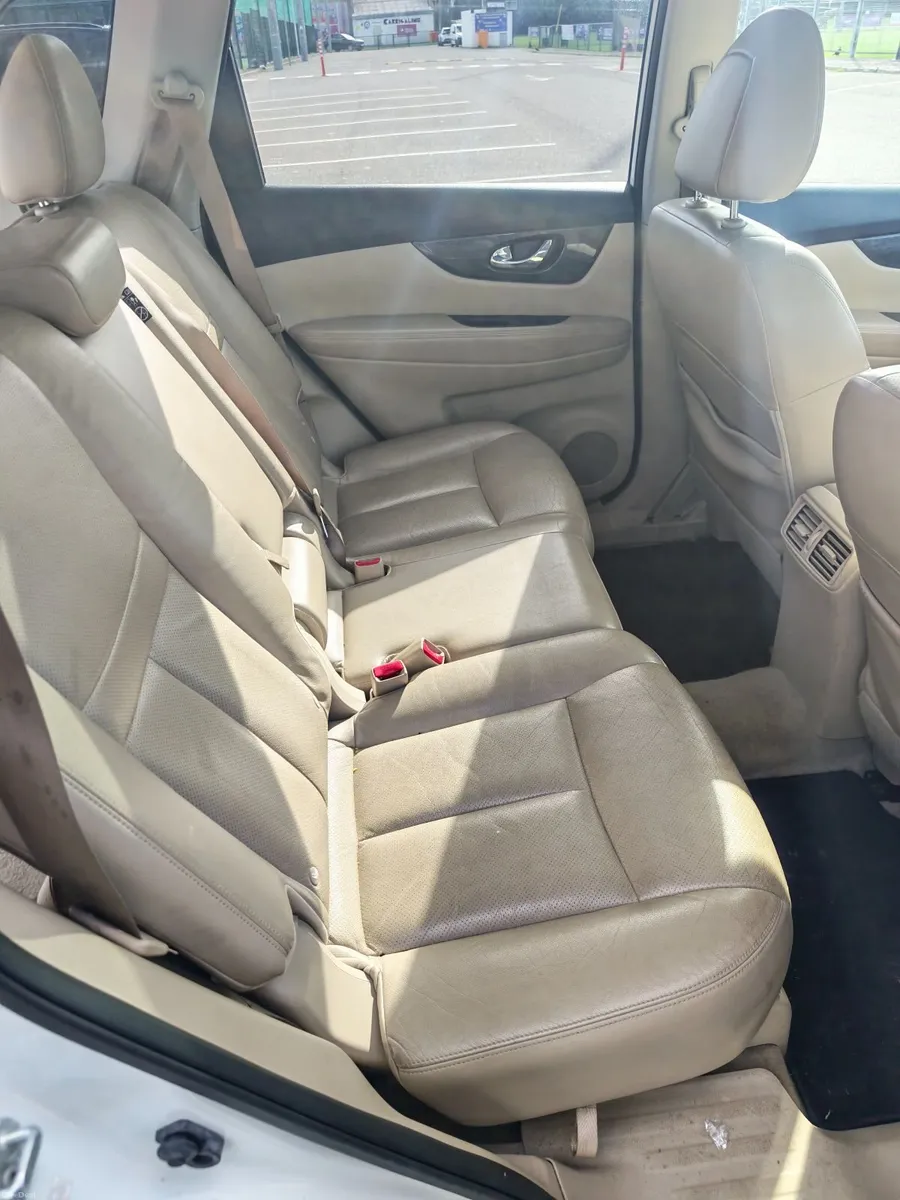 Nissan X-Trail - Low Mileage, 7 Seater, Automatic. - Image 4