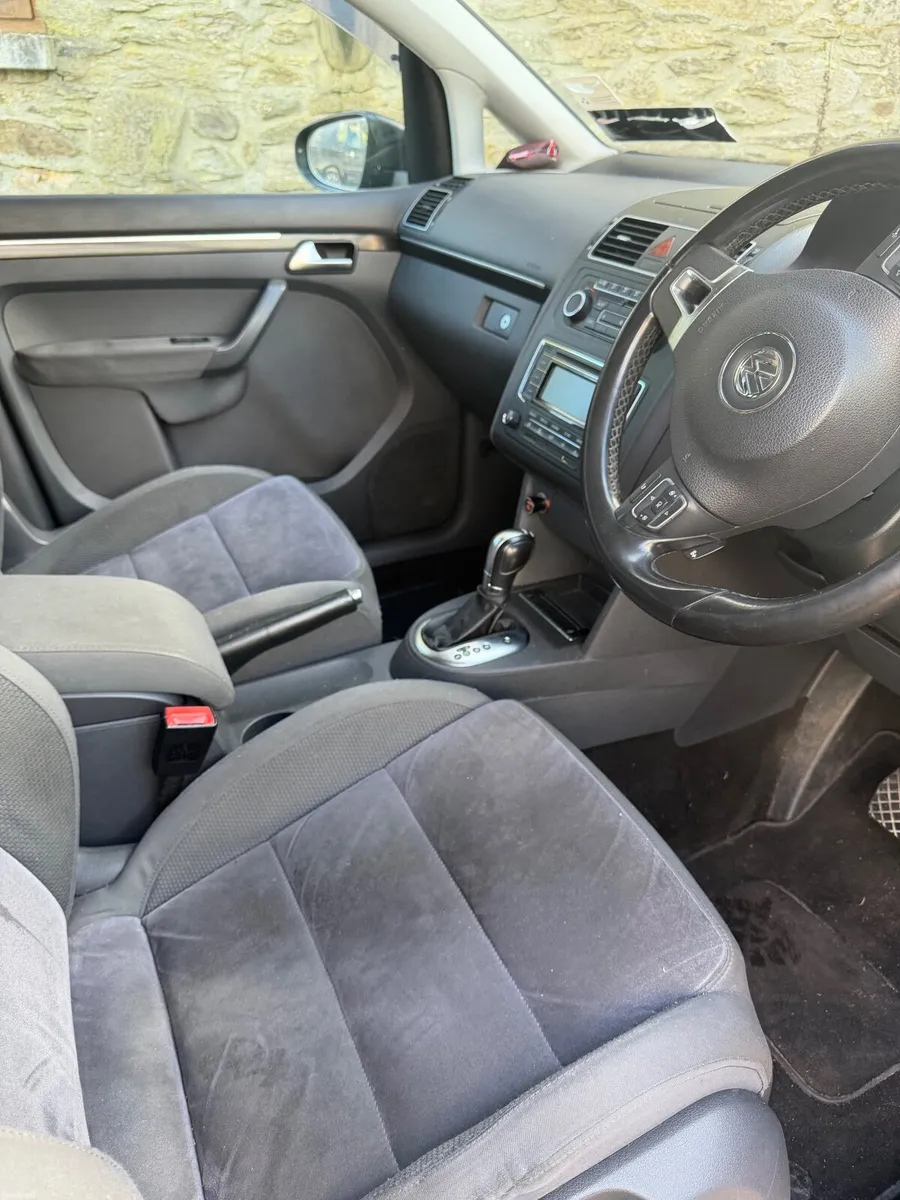 Volkswagen Touran 2012 - Image 5