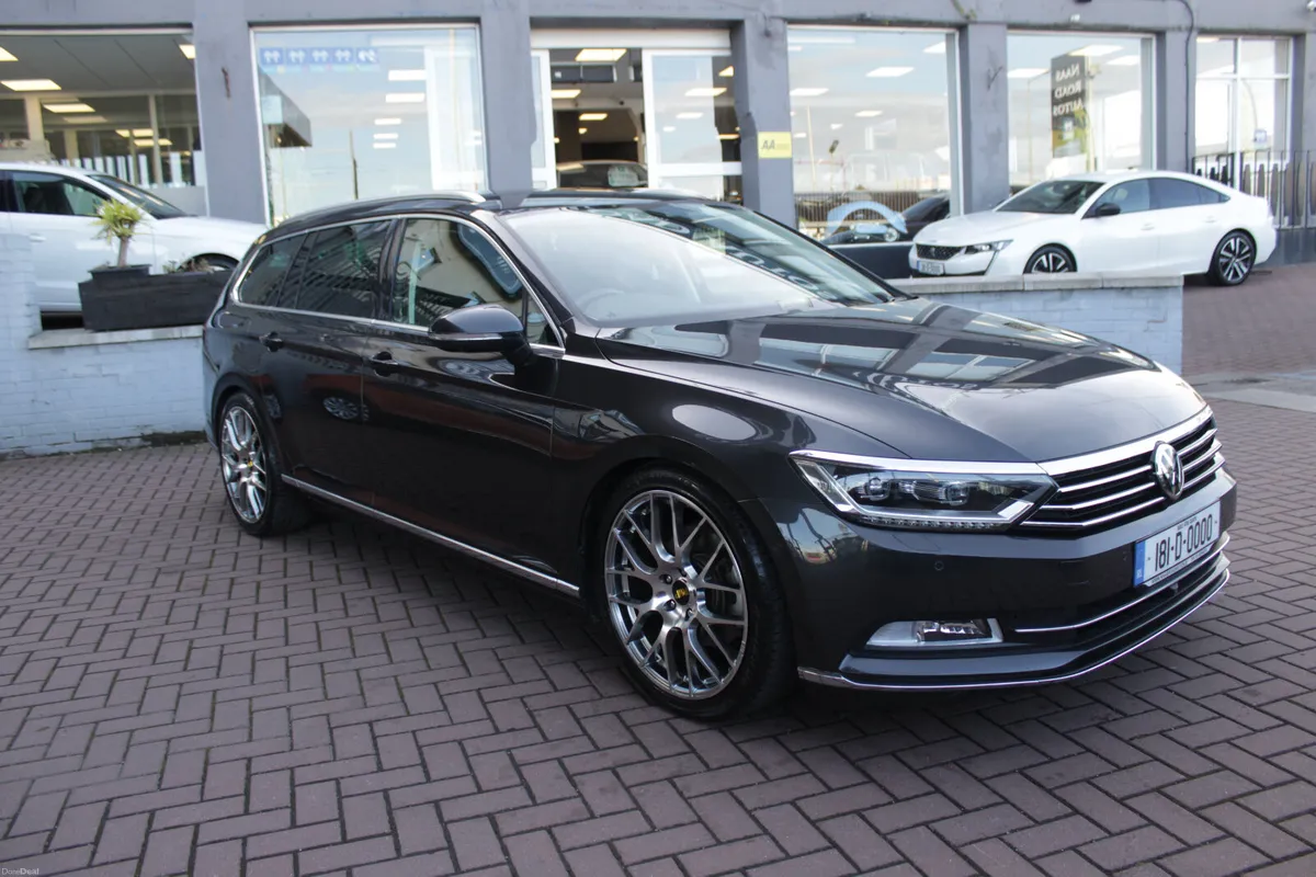 2018 VW PASSAT - Image 1