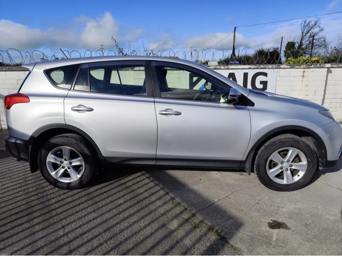 Toyota RAV4 2014 - Image 5