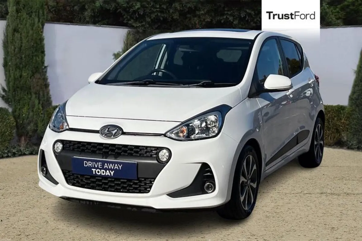 Hyundai i10 1.2 Premium SE 5dr- Heated Front Seats - Image 5