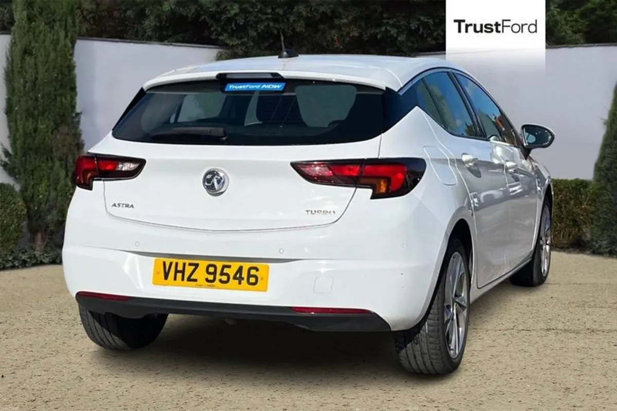 Vauxhall Astra 1.4T 16V 150 SRi 5dr - Image 4