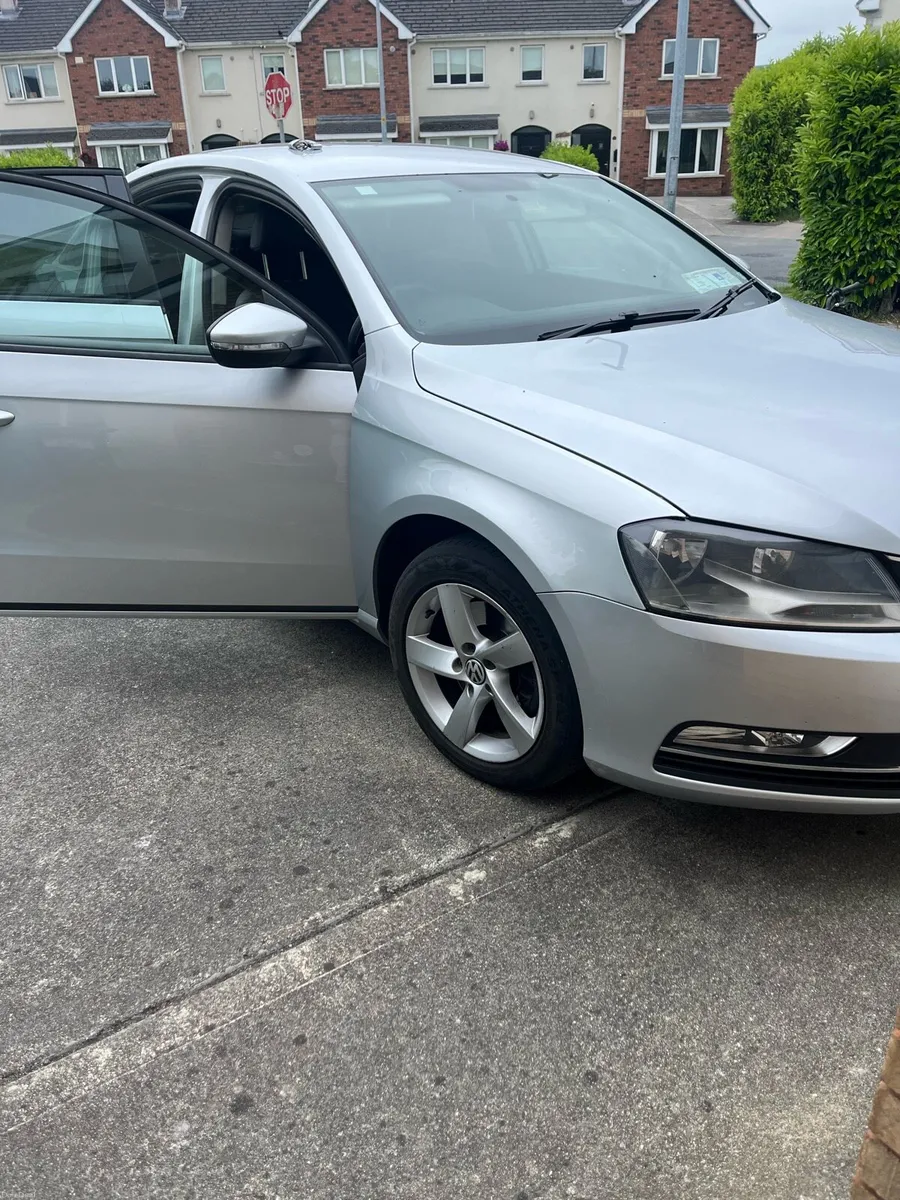 VW Passat - Image 5