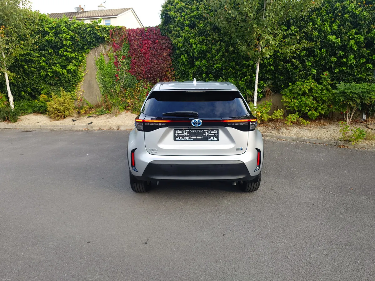 Toyota Yaris Cross Hybrid - Image 5