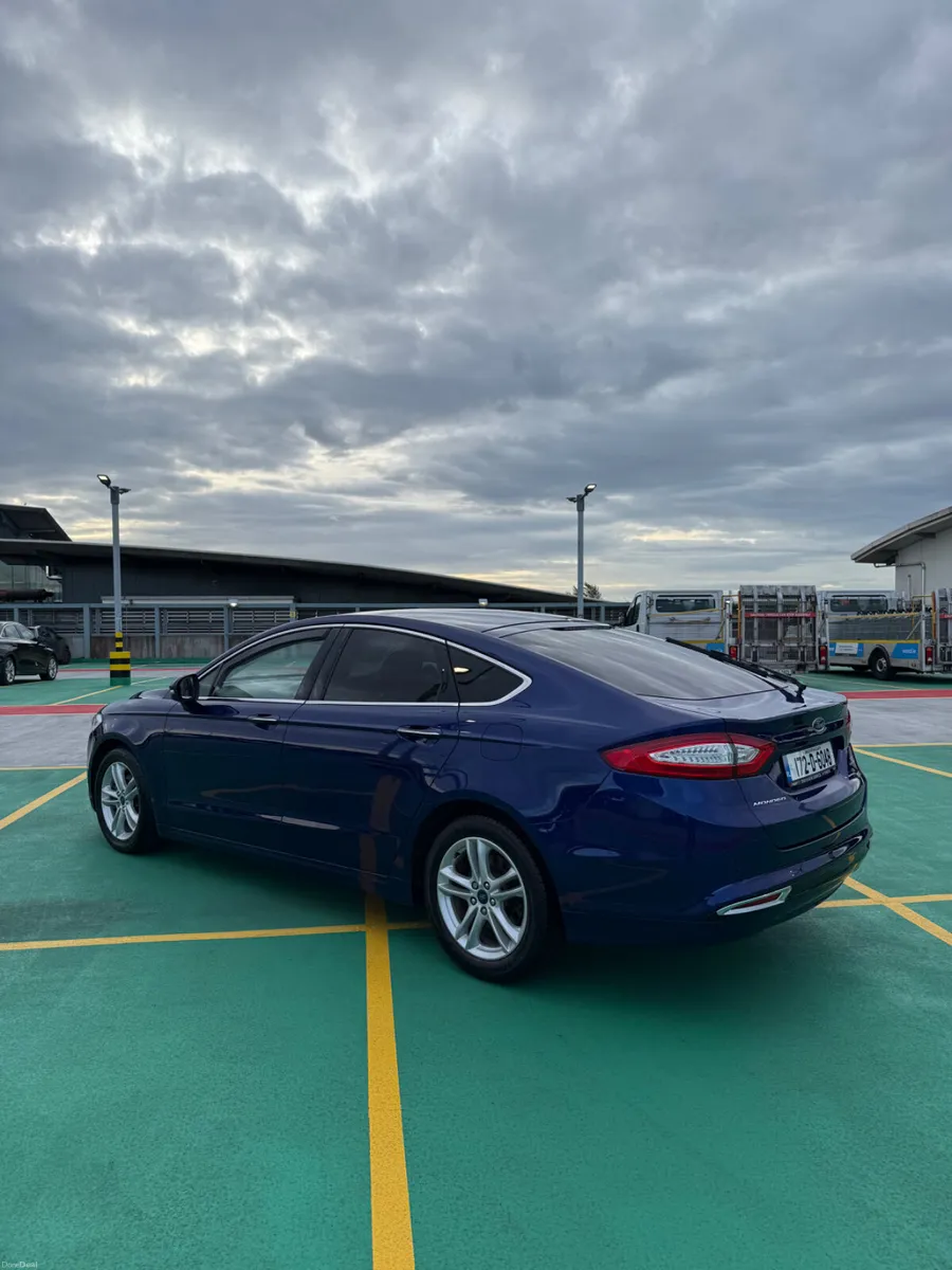 172 Ford Mondeo 1.5 TDCi - VERY LOW MILEAGE - Image 5