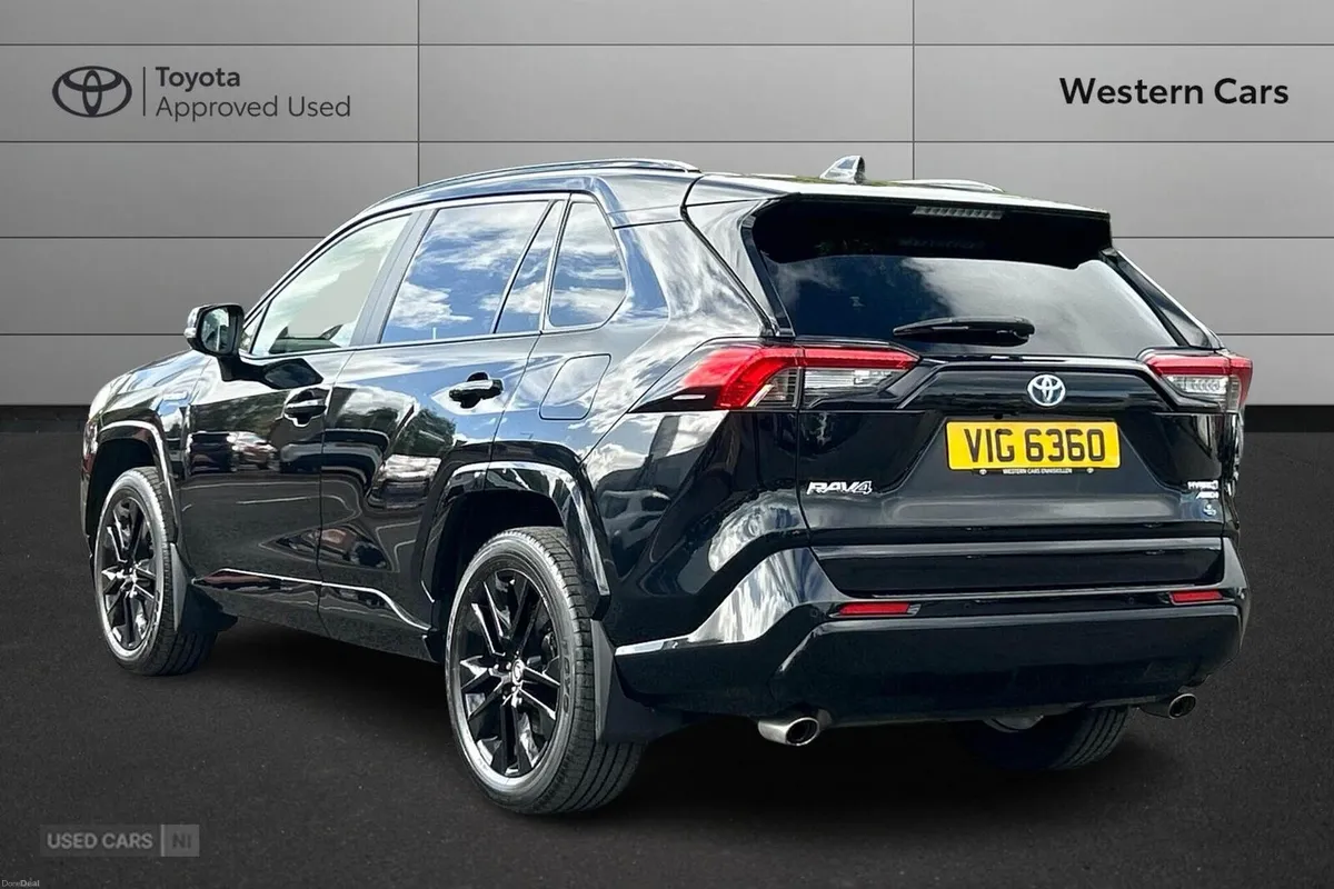 Toyota RAV4 2.5 VVT-h Black Edition CVT 4WD Euro 6 - Image 4