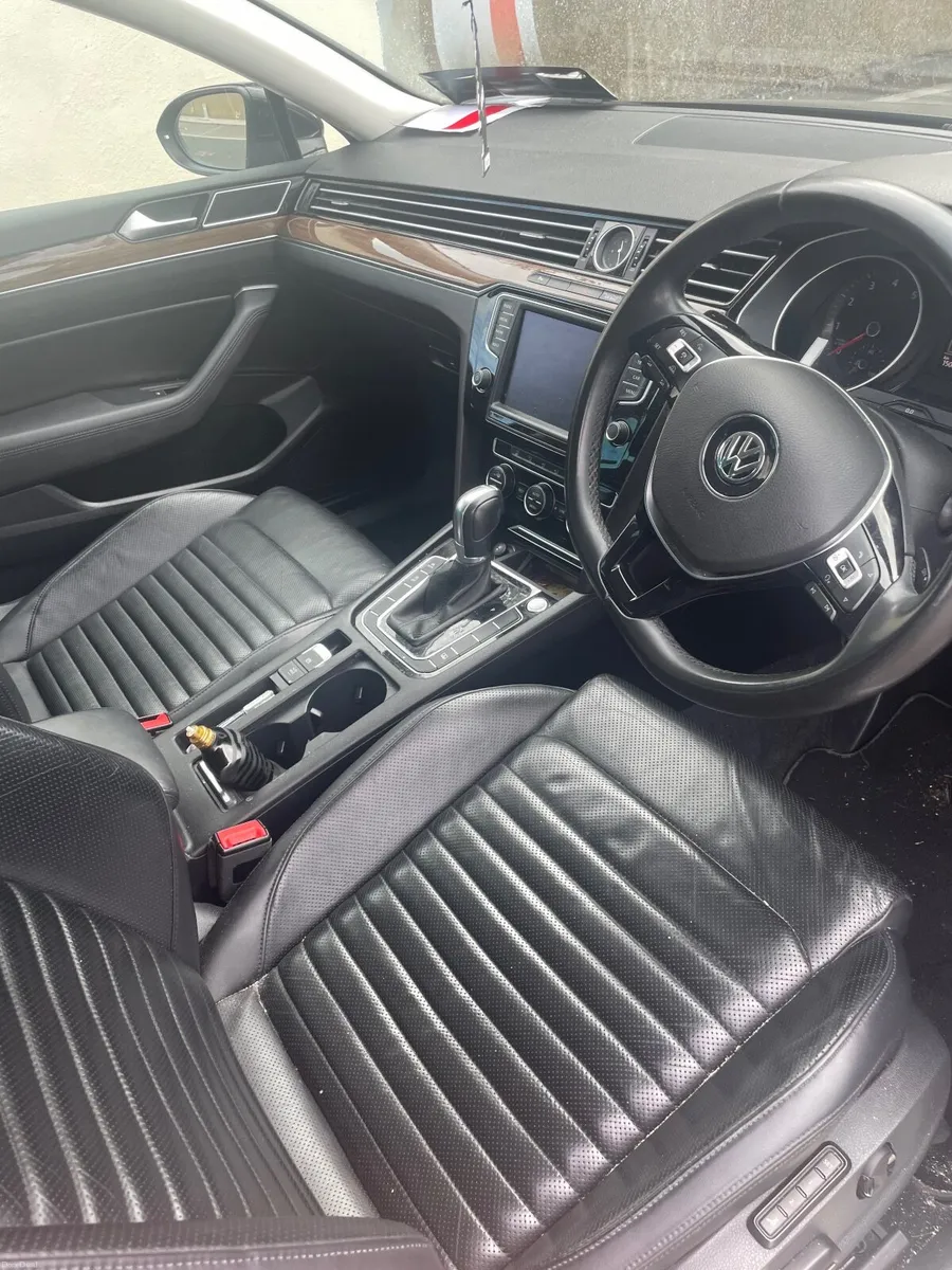 Volkswagen Passat 2015 - Image 4