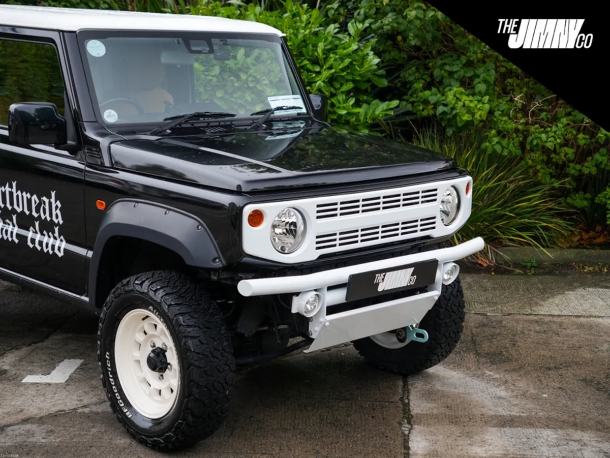 Suzuki Jimny Custom Auto/Manual - Image 5