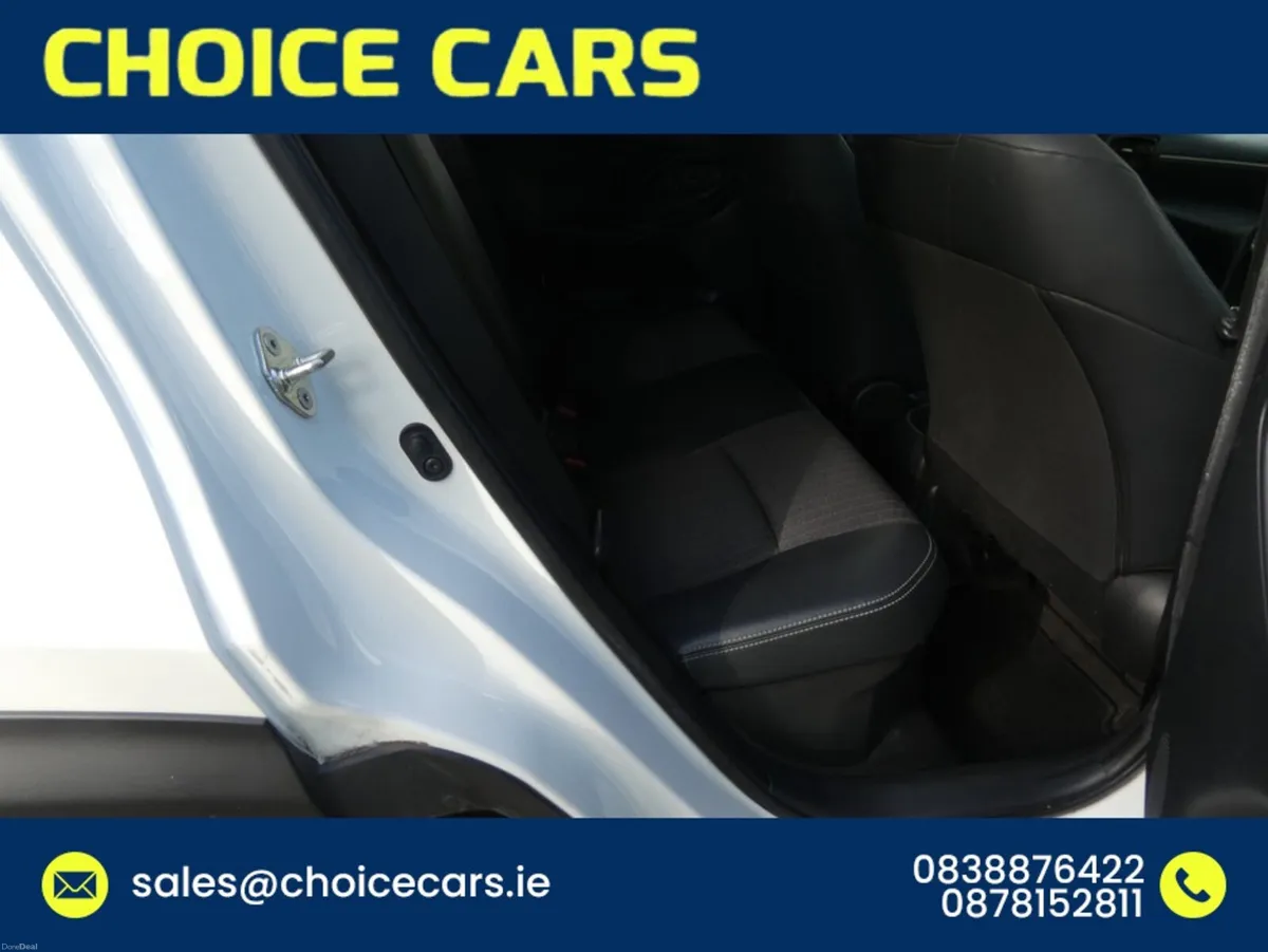 Toyota Yaris Cross 1.5 AUTO TOP SPEC - Image 6