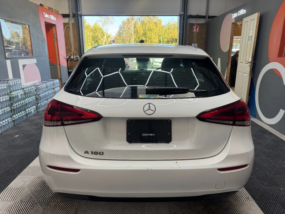 Mercedes-Benz A-Class 2019 MERCEDES-BENZ A180 RADA - Image 4