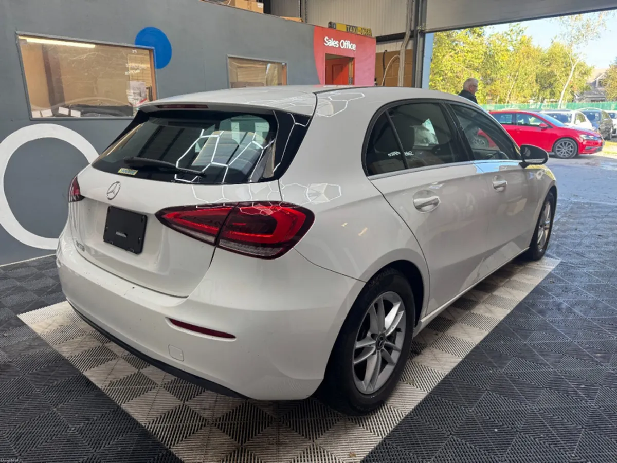 Mercedes-Benz A-Class 2019 MERCEDES-BENZ A180 RADA - Image 3