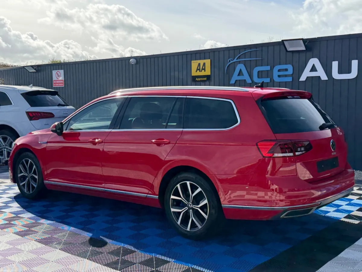 Volkswagen Passat GTE - 1.4L PETROL PLUG IN HYBRID - Image 5