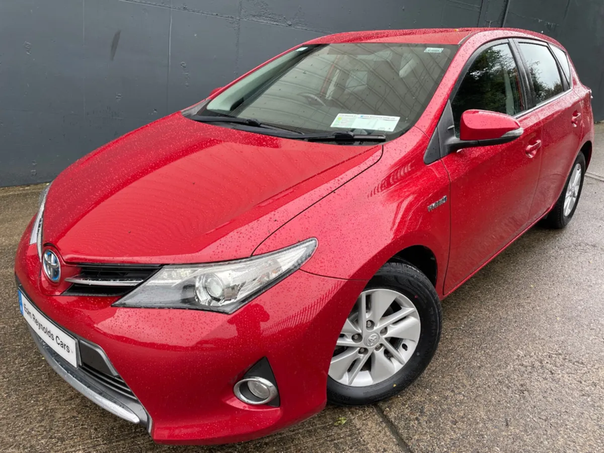 Toyota Auris 1.8 VVTI ICON E-CVT 5DR AUTO - Image 4