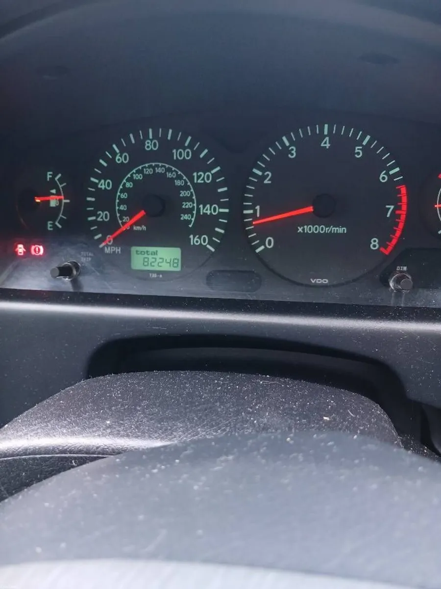 01' Toyota automatic! - Image 2