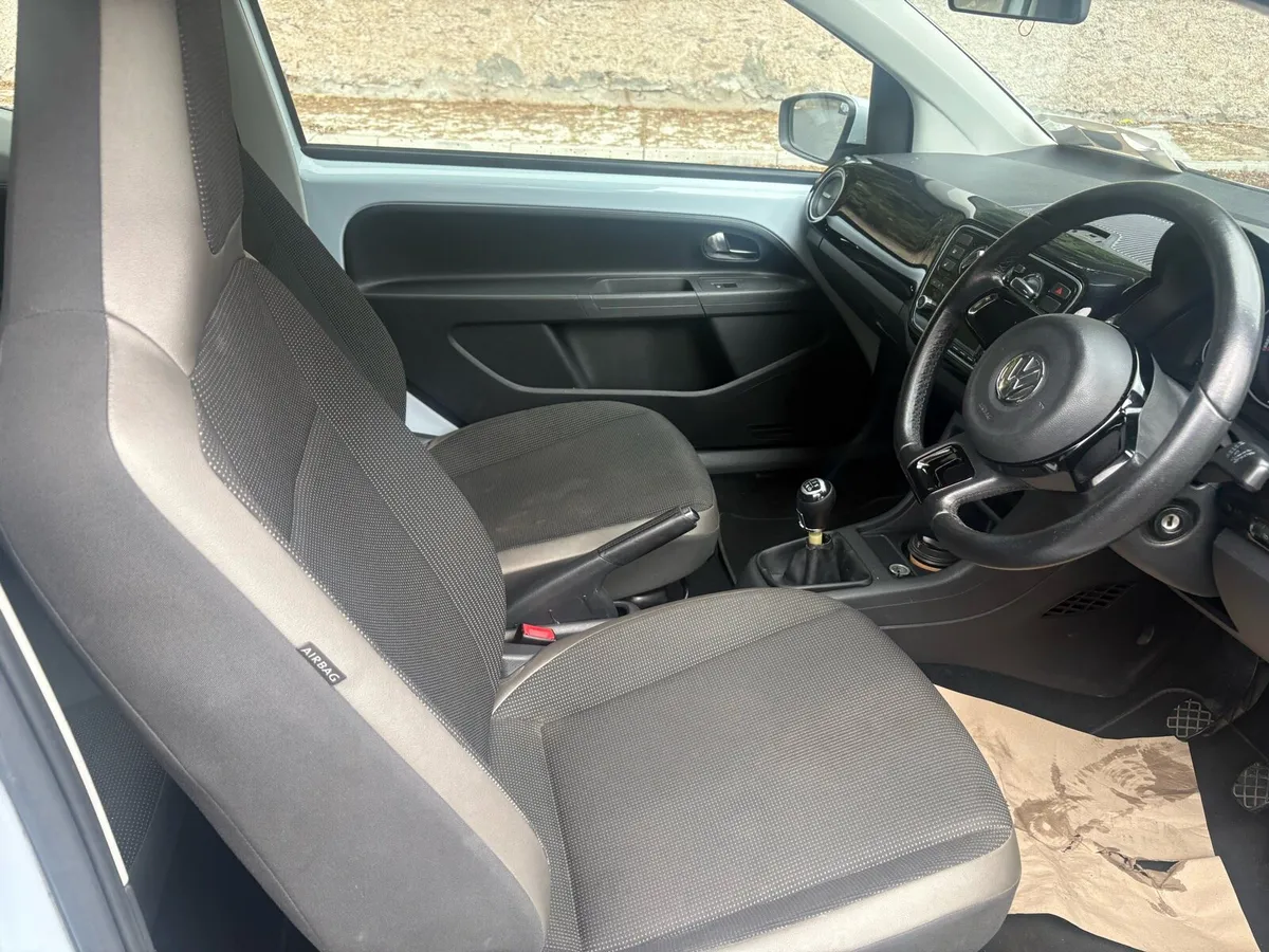 2013 VW UP 1.0 NCT 10/27 3DR Manual - Image 6