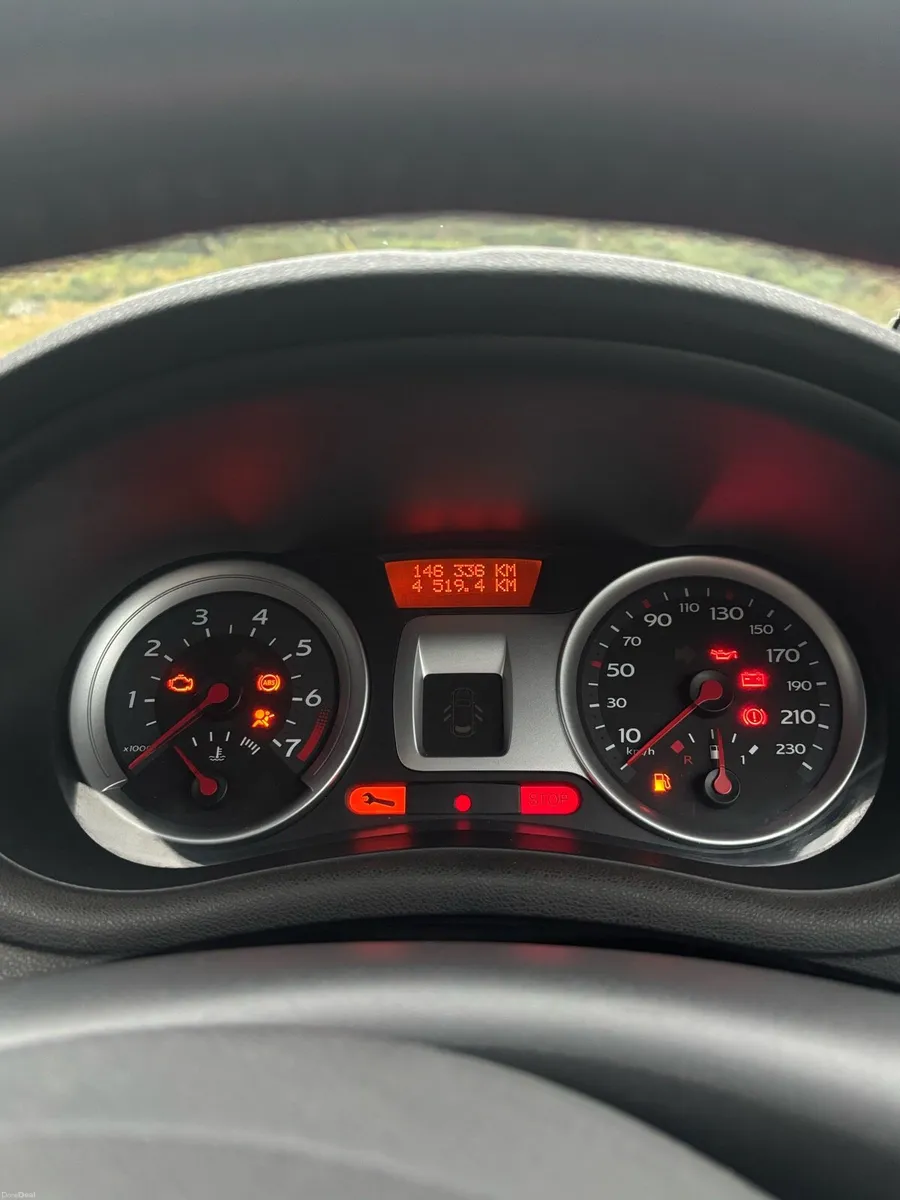 Renault Clio 2008 rip curl - Image 2