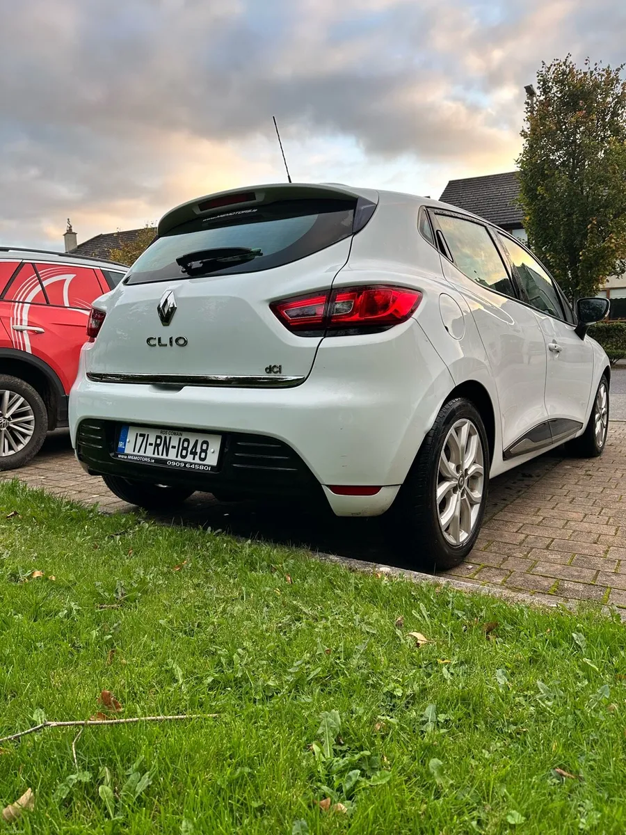 171 Renault Clio Diesel - Image 4