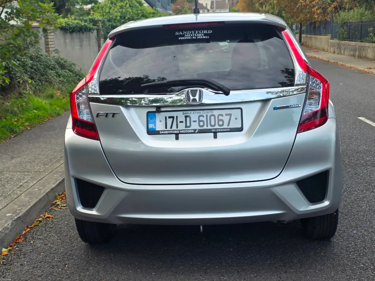 Honda Fit Daa-gp5 Hybrid 5DR Auto - Image 4