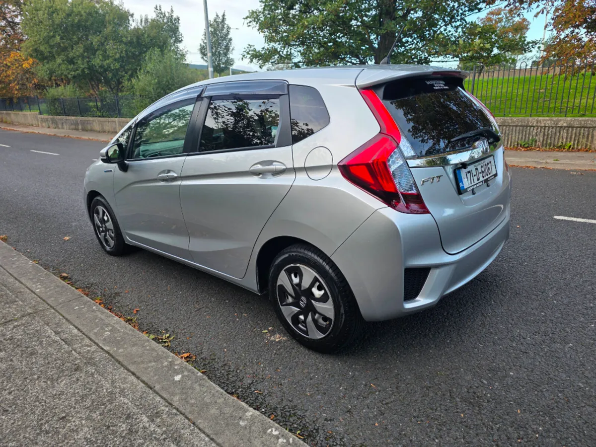 Honda Fit Daa-gp5 Hybrid 5DR Auto - Image 5