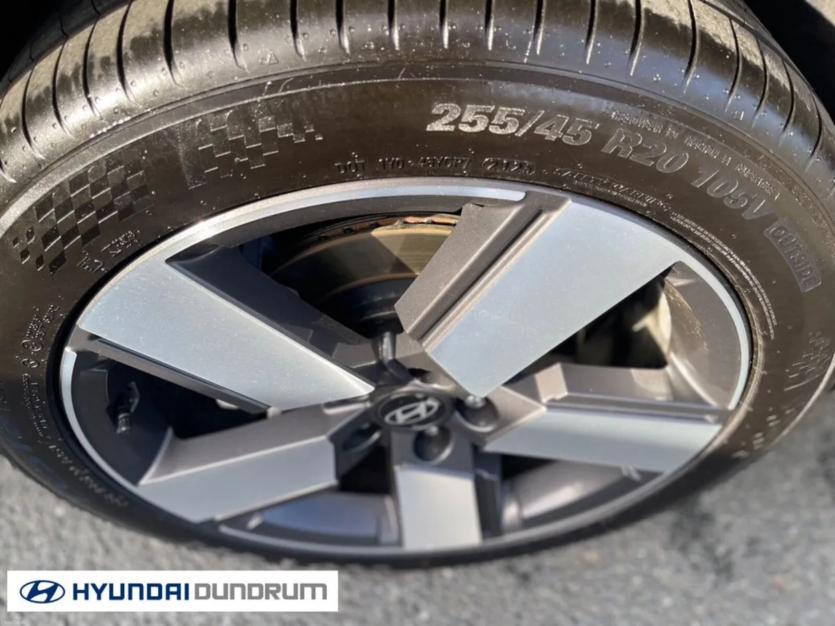 Hyundai Santa Fe Premium Phev 265PS 7S - Image 6