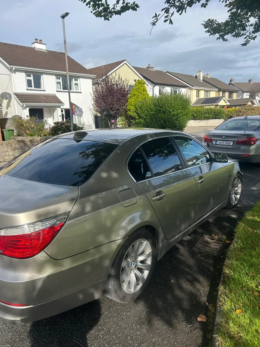 BMW 5-Series 2008 - Image 4