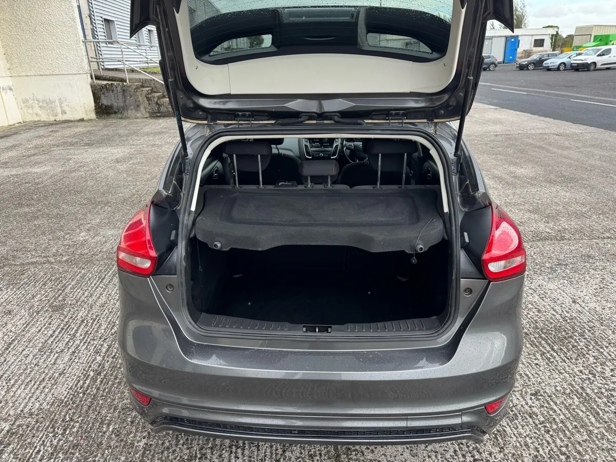Ford focus - Image 6