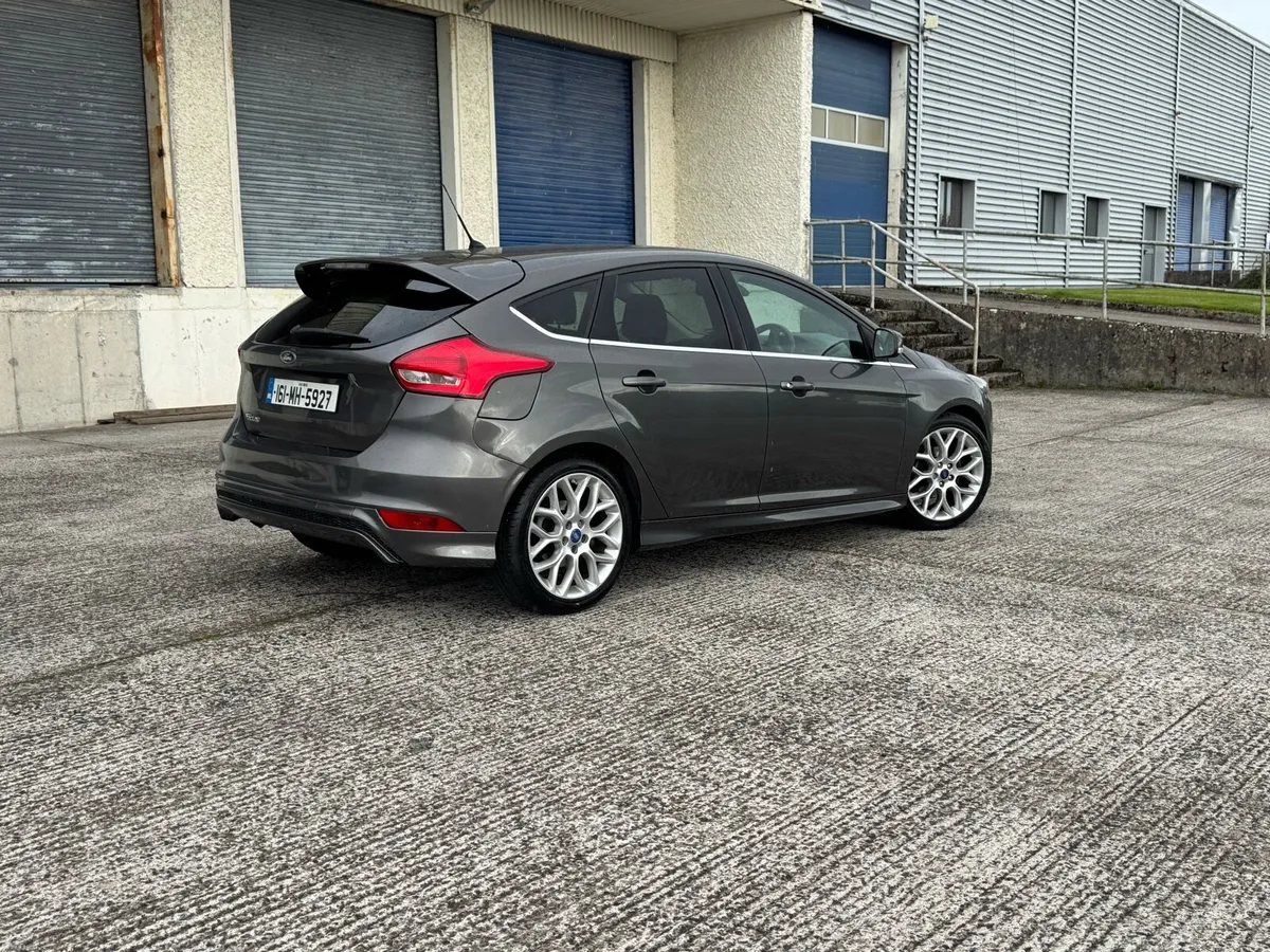 Ford focus - Image 4