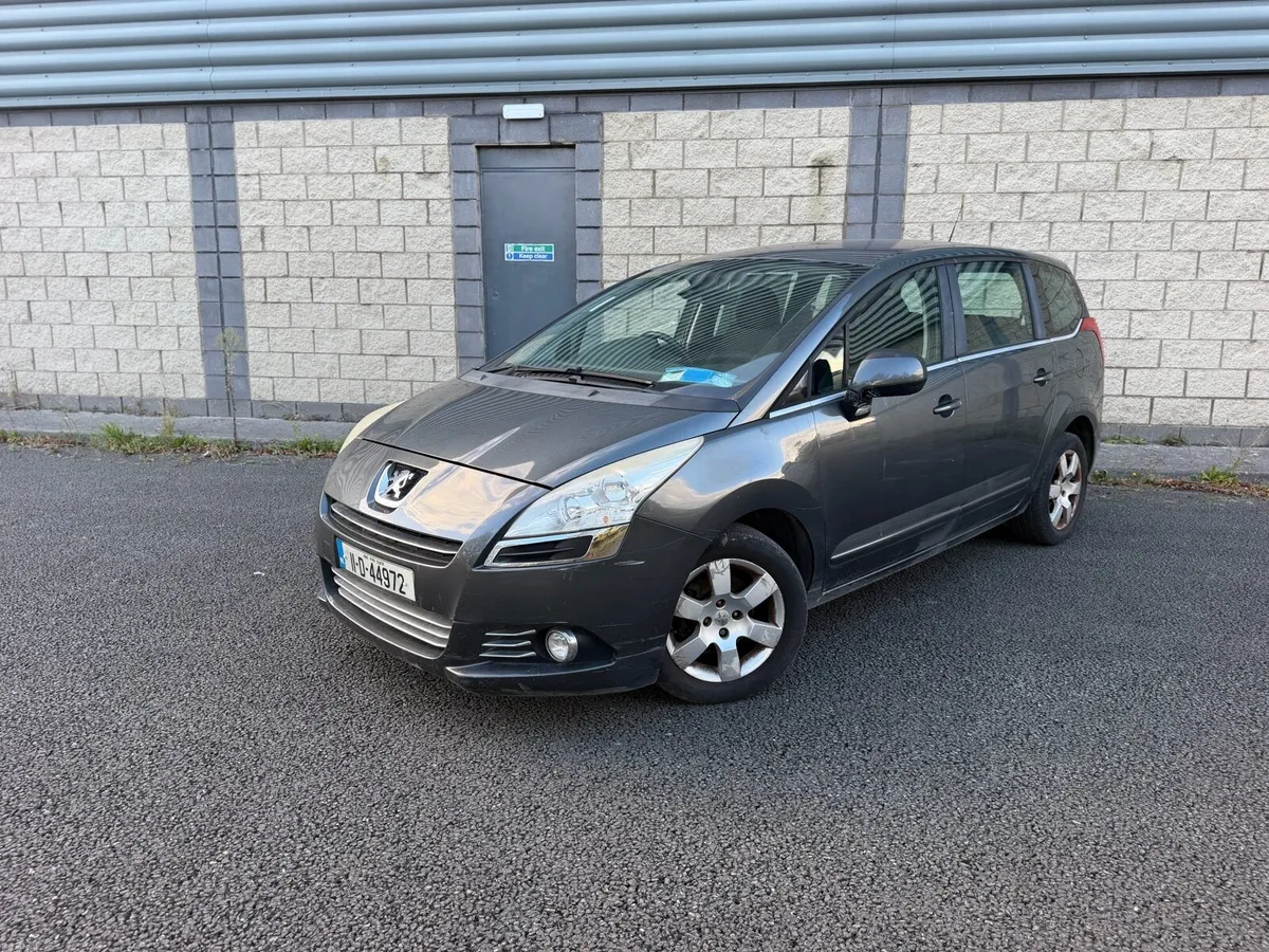Peugeot 5008 low mileage - Image 1