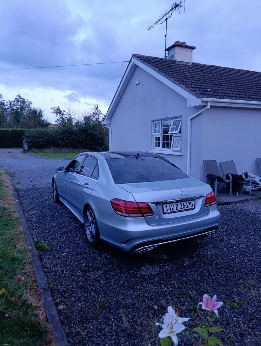 Mercedes-Benz E-Class 2014 - Image 2