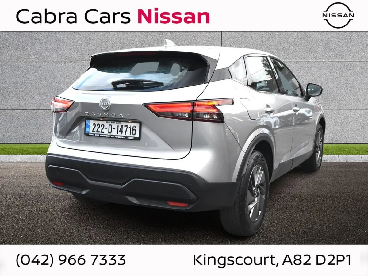 Nissan Qashqai 1.3 Hybrid SV - Image 2