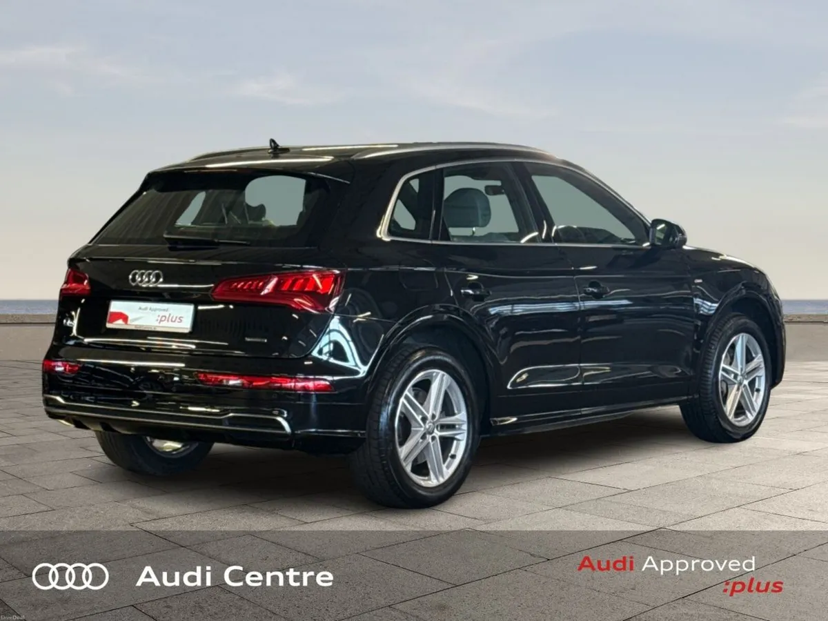 Audi Q5 50TFSI e S Line Auto - Image 3