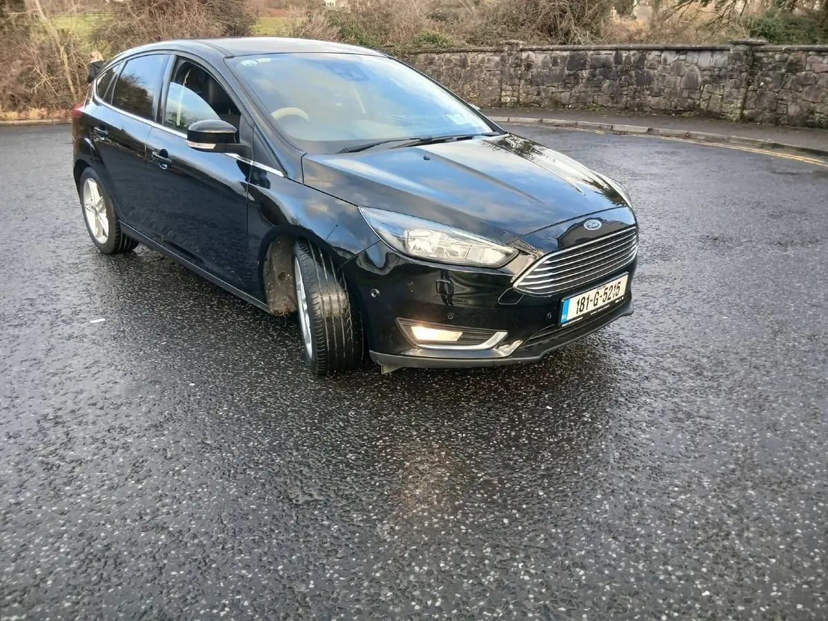 Ford Focus 2018 - Image 2
